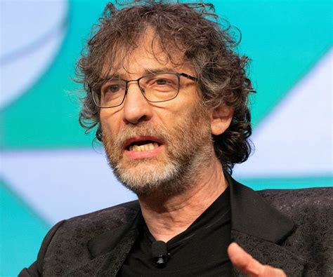 Neil Gaiman Biography - Facts, Childhood, Family Life & Achievements