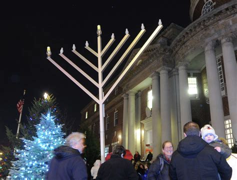 Chabad of Greenwich Menorah lighting ceremony