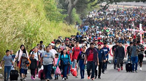 Texas authorities arrest thousands at the US-Mexico border as state ...