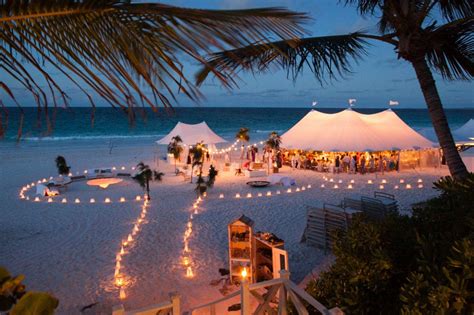 Casamento na praia: melhores dicas para realizar esse sonho