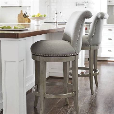 How To Pick The Perfect Kitchen Counter Stools