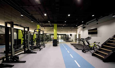 Supremely and Stylish Gym Interior Decoration Ideas