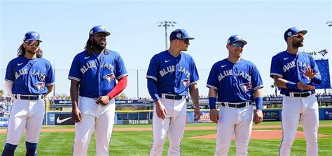 Toronto Blue Jays fans can get a new jersey at this pop up