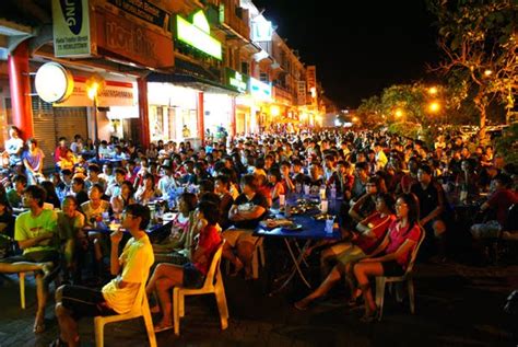 Malacca Nightlife: 7 Things To Do In Melaka At Night