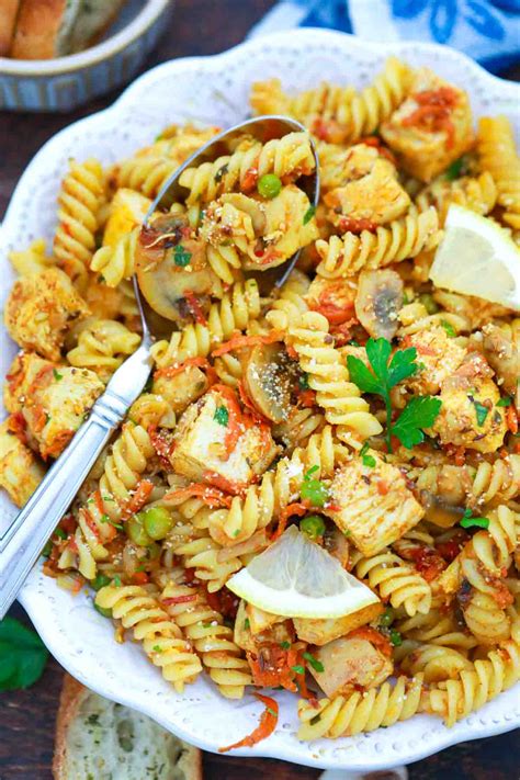 Indian Curry Pasta Salad Recipe [Video] - Sweet and Savory Meals