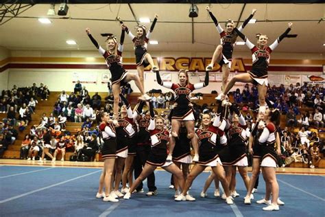 Varsity Cheer. This stunt looks awesome! Too bad we only have 3 groups ...