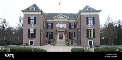 A view of the etrance area to Doorn Manor in Doorn, Netherlands, 23 February 2013. Emperor ...