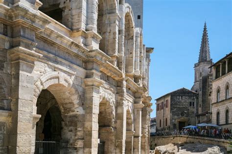 For Van Gogh and ancient Roman ruins visit Arles on the Cote d'Azur - Vintage Travel - Blog Blog