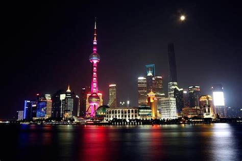 3-Hour Shanghai Night View: The Bund and Luxury Cruise on Huangpu River 2022 - Viator