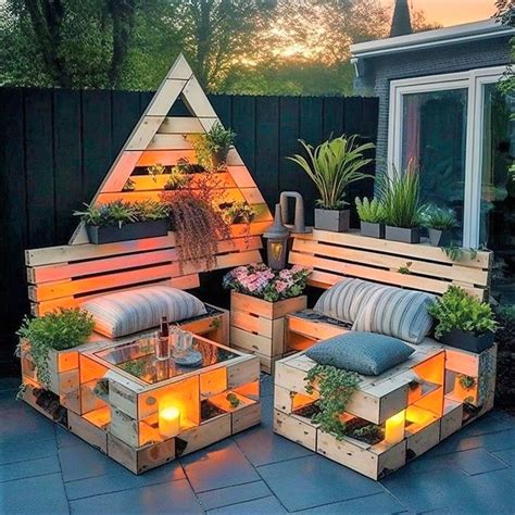 Revamp Your Outdoor Area with Unique Wood Pallet Furniture and Garden ...