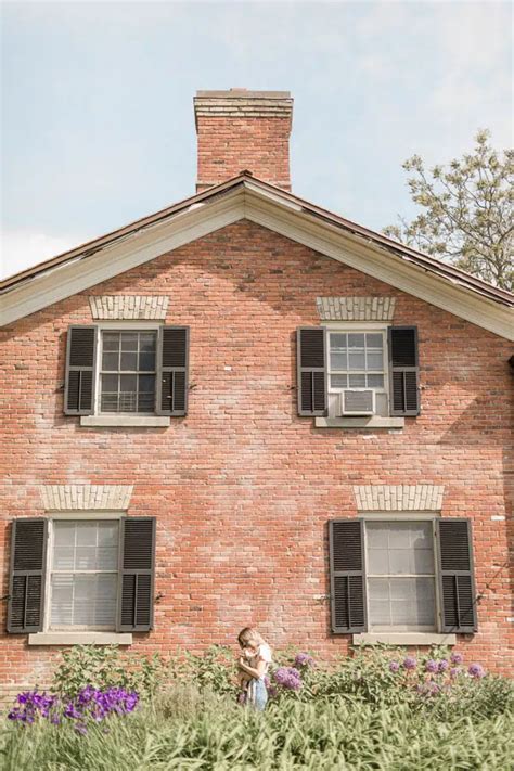 Toronto Family Portraits at Riverdale Farm