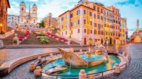 Rome Fountains: the most beautiful and popular. La Barcaccia at Piazza di Spagna | ArcheoRoma