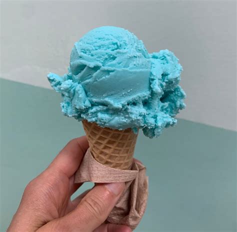 The Enduring Midwestern Mystery of Blue Moon Ice Cream - Gastro Obscura