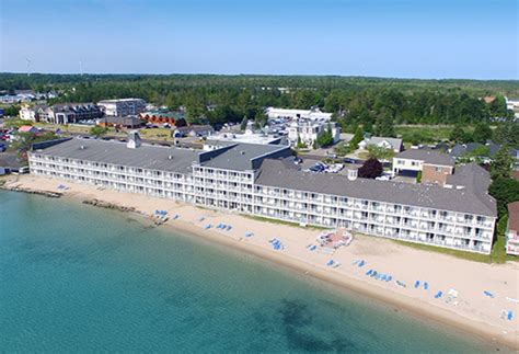 Mackinaw City Hotels: Compare Mackinaw City Hotels