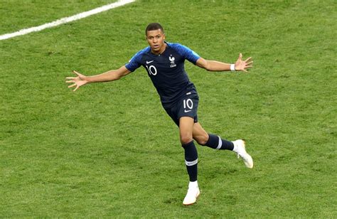 French Football Federation keen for Mbappe to play in the Olympics ...