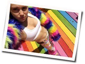 Miley Cyrus - Rainbowland Chords