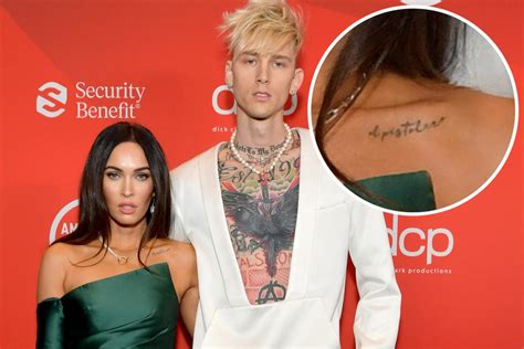 Megan Fox reveals her tattoo for Machine Gun Kelly at AMAs