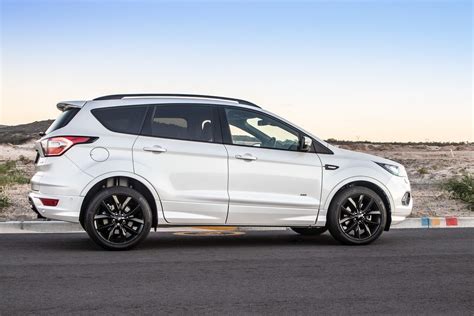 Ford Kuga 2.0T AWD ST Line (2019) Review [w/Video] - Cars.co.za