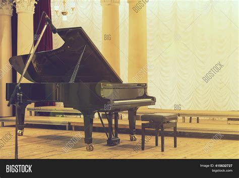 Grand Piano Concert Image & Photo (Free Trial) | Bigstock