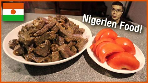 I TRY COOKING FOOD from NIGER! (NIGERIEN FOOD - PEPPER SAUCE ...