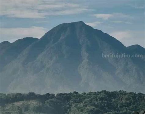 Mengulas Sejarah Letusan Gunung Salak, Hingga Kisah Mistis yang Sering Menghantui Masyarakat