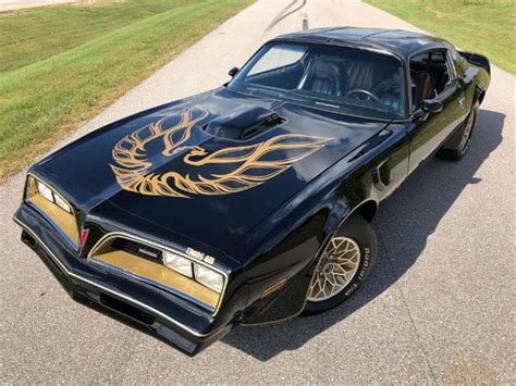 Pontiac firebird trans am 1977 - freshladeg