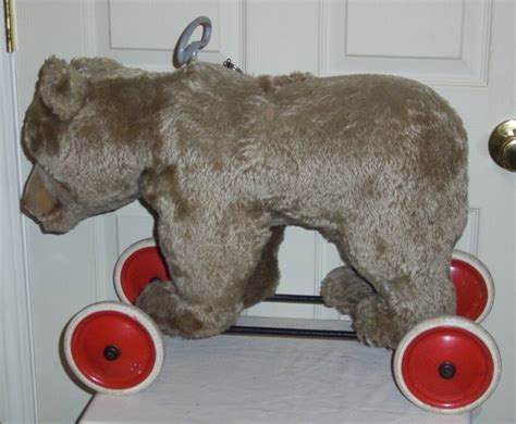 Steiff Bear | Collectors Weekly