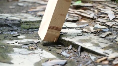 Can the Minecraft Wooden Pickaxe Work in Real Life? - SolidSmack