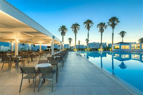 The Aeolos Beach Hotel - UPDATED 2023 Prices, Reviews & Photos (Kos Town, Greece) - Tripadvisor