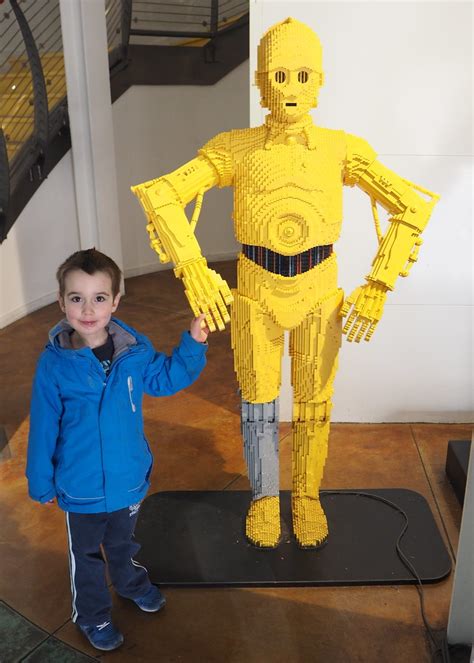 Lego C3PO and Jasper | Henry Burrows | Flickr