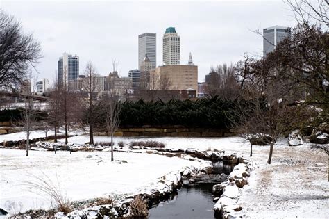 Photo gallery: Sunday snow in Tulsa