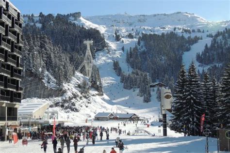 Rent or charter a helicopter for Flaine Ski Resort and other winter activities