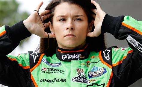 Most Popular Female Race Car Drivers of All Time – Race Overview