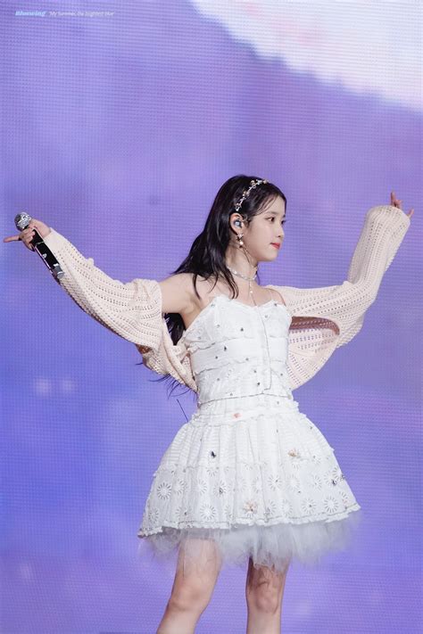 Literally All Of IU's "The Golden Hour" Concert Outfits Were Stunning ...