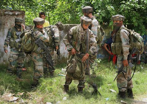 Indian and US soldiers during a training event at exercise Yudh Abhyas ...