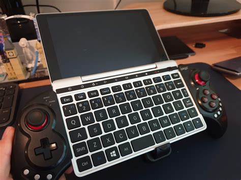 Turn your GPD Pocket 2 to into a handheld gaming console with the IPEGA 9023s - ThoughtSnack