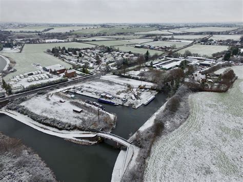 A flight into local canal history | BrownhillsBob's Brownhills Blog