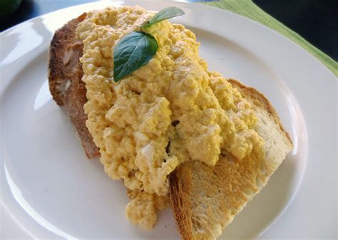 Scrambled Eggs | Duck and Roses