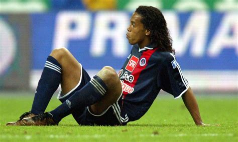 Ex-parceiro de Ronaldinho Gaúcho no PSG diz que brasileiro jogava sem ...