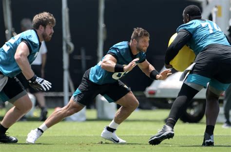 Tim Tebow's chances to make Jaguars roster reportedly 50-50