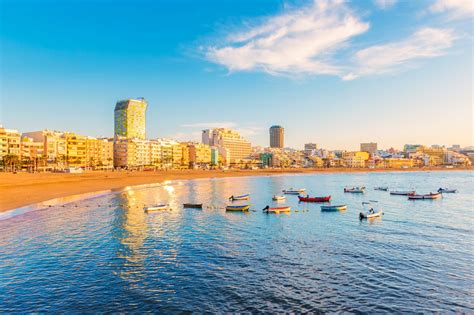 Playa Las Canteras in the Canary Islands - Unwind on One of Europe’s ...