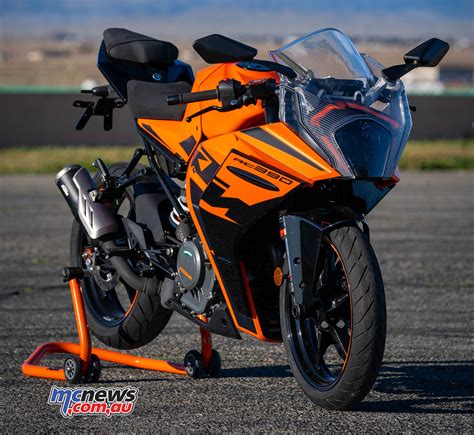 KTM RC 390 Review – Track test with Rennie | MCNews