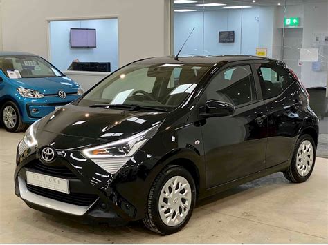 Used 2018 Toyota AYGO VVT-i x-play Hatchback 1.0 Automatic Petrol For ...