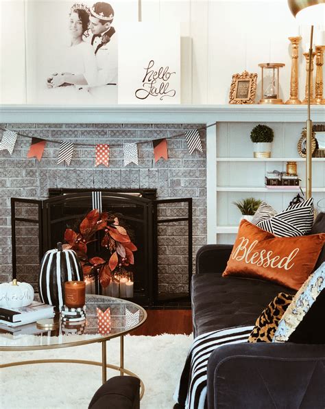 10+ Fall Themed Living Room - DECOOMO