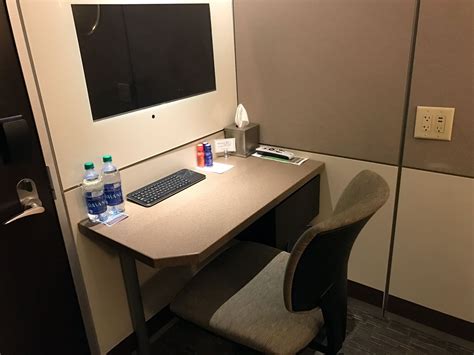 Minute Suites at Atlanta Airport Review - Priority Pass Private Room in ATL