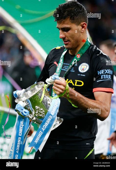 Carabao cup trophy hi-res stock photography and images - Alamy