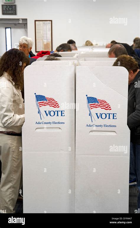 Polling booths hi-res stock photography and images - Alamy