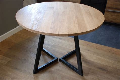 Mesa redonda extensible diseño moderno acero y madera | Dining table, Oak dining table, Handmade ...