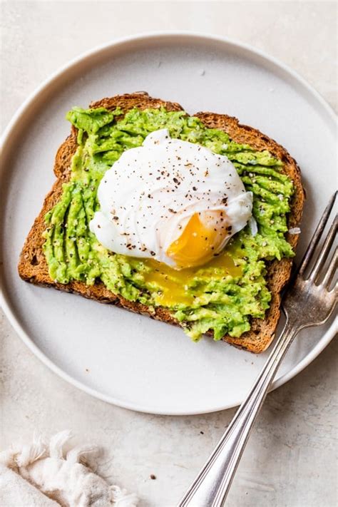 Avocado Toast with Egg – Four (4) Ways - Recipe Chronicle