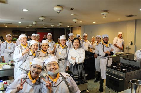 The World Passionate Students from Bail culinary Pastry School - O'ngo Food